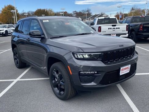 New 2025 Jeep Grand Cherokee Limited image 2