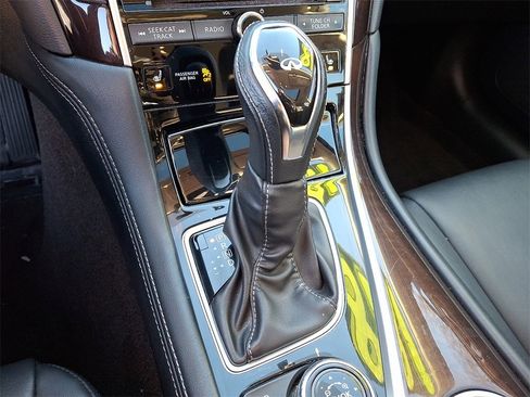 Used 2018 INFINITI Q50 Luxe w/ Essential Package (3.0T Luxe) image 16