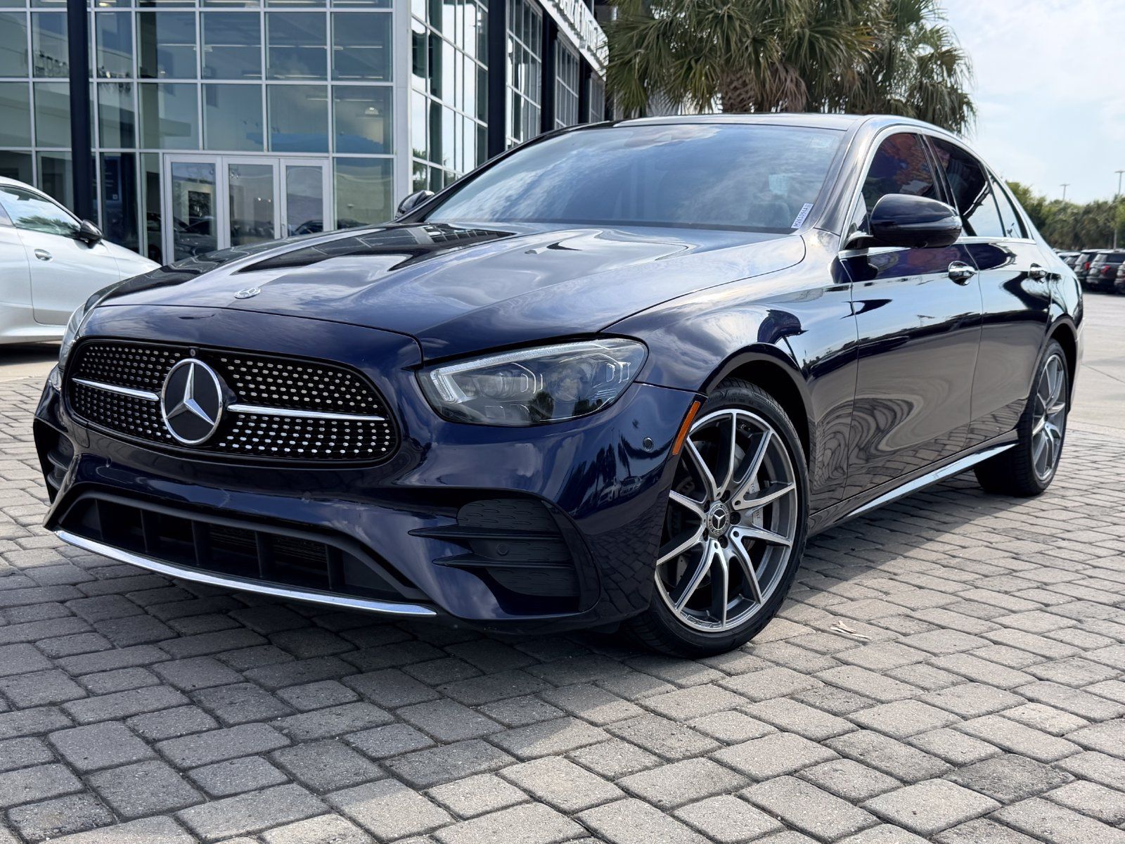 Used 2021 Mercedes-Benz E 450 4MATIC Sedan image 1