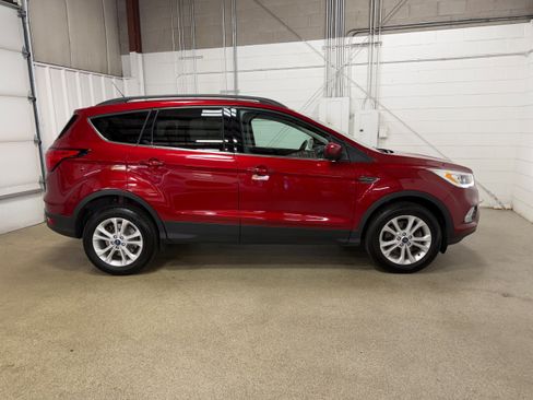 Certified 2019 Ford Escape SEL AWD/4WD image 7