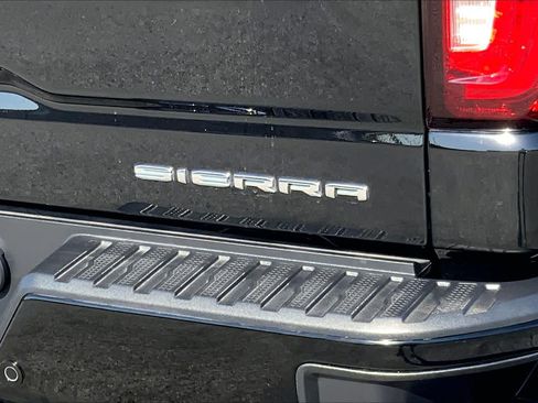 Used 2023 GMC Sierra 1500 Denali AWD/4WD image 10