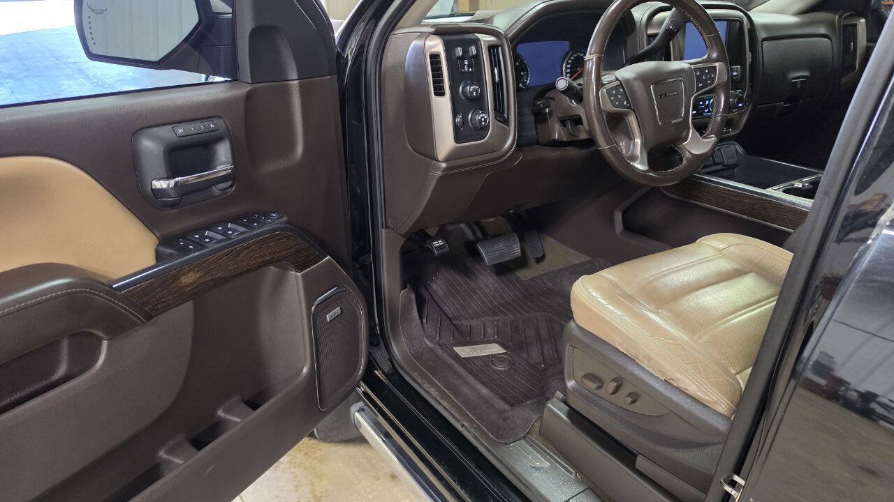 Used 2018 GMC Sierra 1500 Denali w/ Denali Ultimate Package AWD/4WD image 21