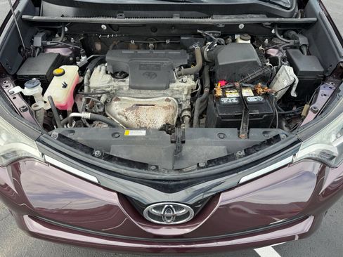 Used 2016 Toyota RAV4 LE FWD image 33