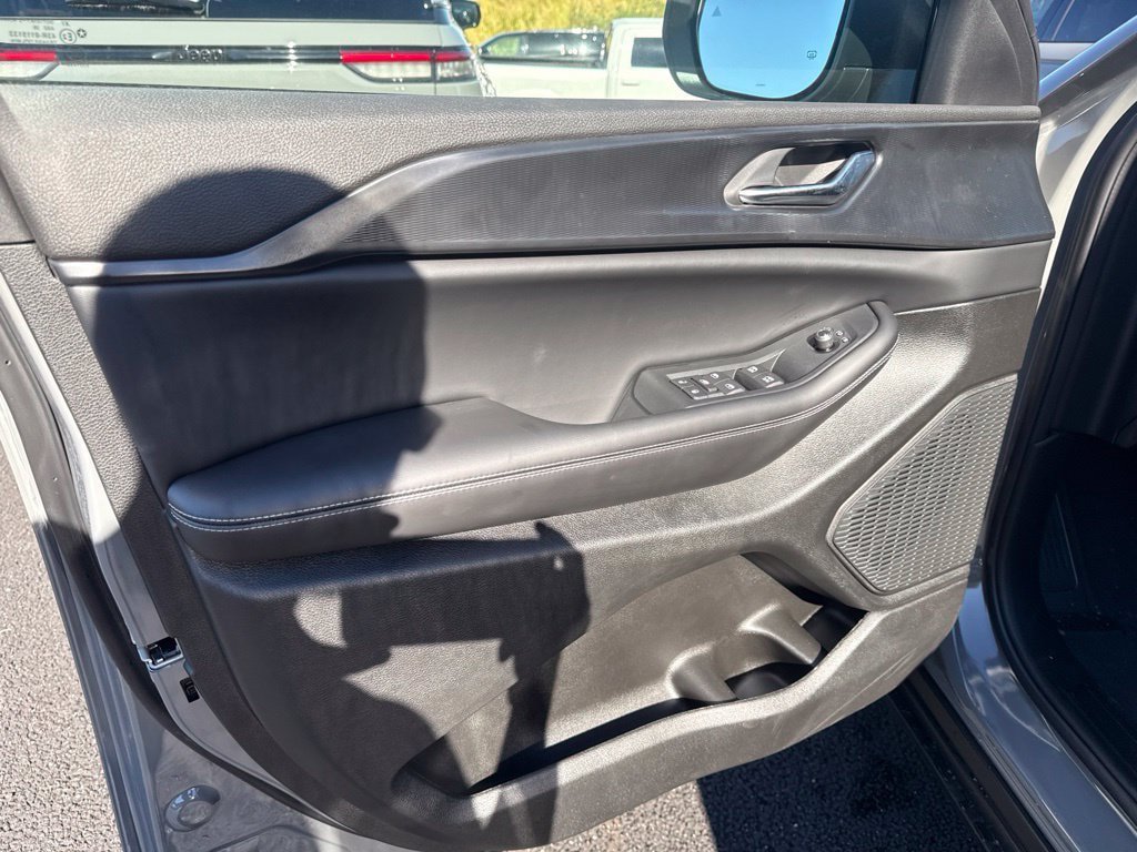 New 2027 Jeep Grand Cherokee Laredo X AWD/4WD image 16
