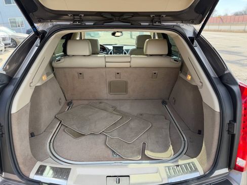 Used 2011 Cadillac SRX Luxury image 9