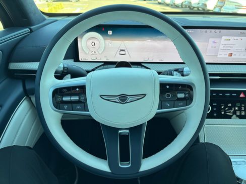 Used 2026 Genesis GV80 3.5T Prestige image 9