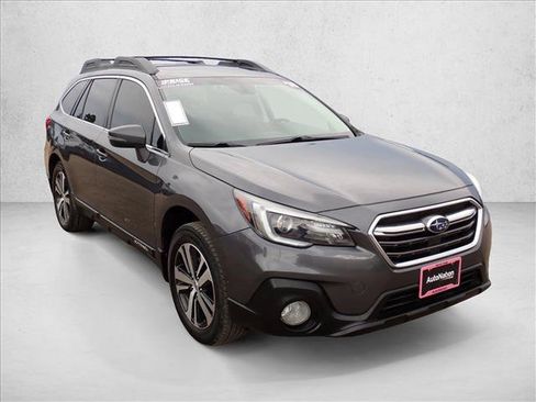 Used 2018 Subaru Outback 2.5i Limited AWD/4WD image 6