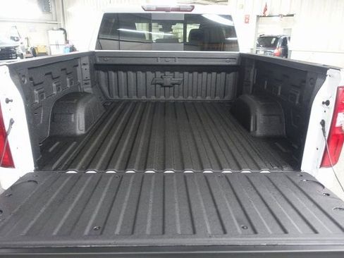New 2026 Chevrolet Silverado 1500 RST w/ Redline Edition AWD/4WD image 20