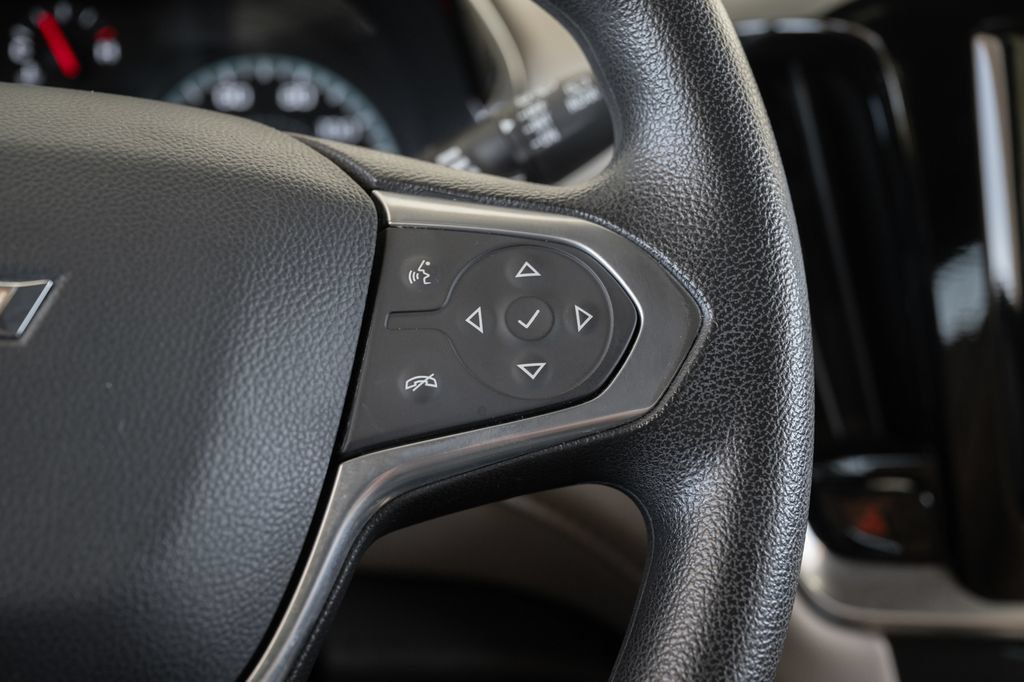 Used 2023 Chevrolet Traverse LS w/ Safety Package FWD image 23