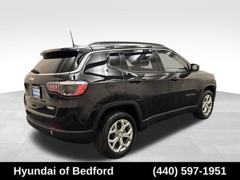 Used 2024 Jeep Compass Latitude AWD/4WD image 5