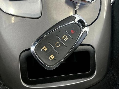 Used 2024 Chevrolet Malibu LT image 23