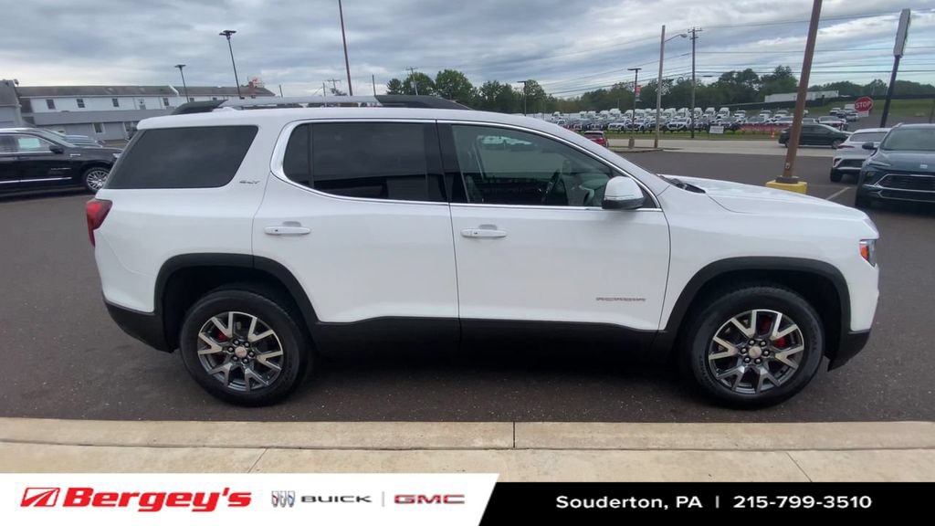 Certified 2023 GMC Acadia SLT w/ Preferred Package FWD image 11