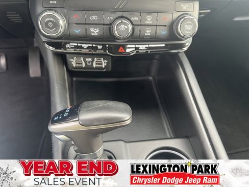Used 2022 Dodge Durango SXT w/ Blacktop Package image 23