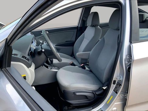 Used 2014 Hyundai Accent GLS FWD image 7