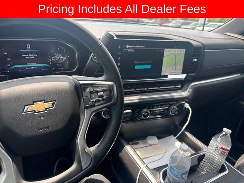 Used 2026 Chevrolet Silverado 2500 LTZ w/ LTZ Convenience Package AWD/4WD image 7