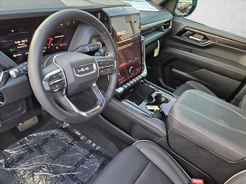 New 2026 GMC Yukon XL Elevation AWD/4WD image 3