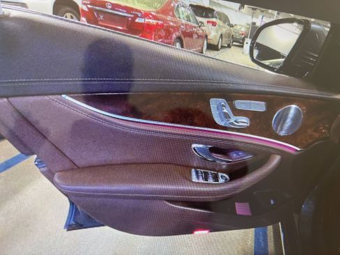 Used 2017 Mercedes-Benz E 400 E 400 image 16