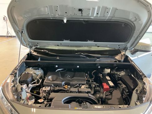 Used 2021 Toyota RAV4 XLE image 13