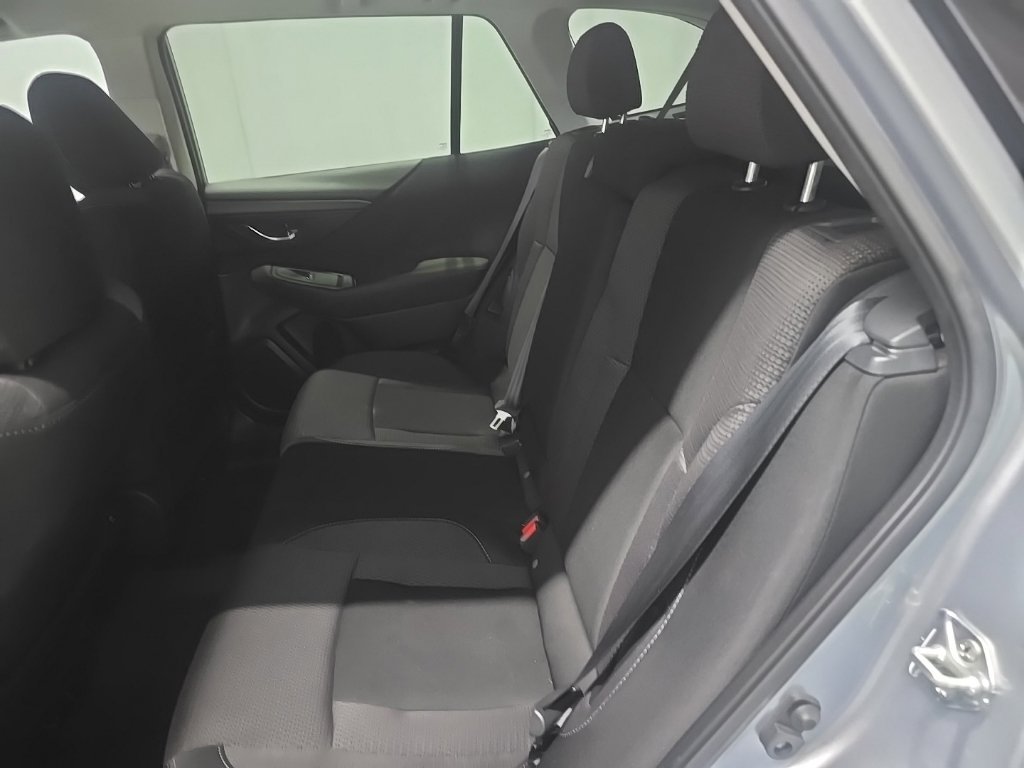 Used 2021 Subaru Outback Premium AWD/4WD image 9