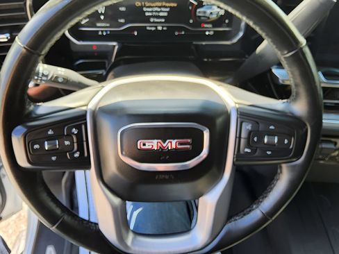 Used 2024 GMC Sierra 1500 SLE w/ Preferred Package AWD/4WD image 18