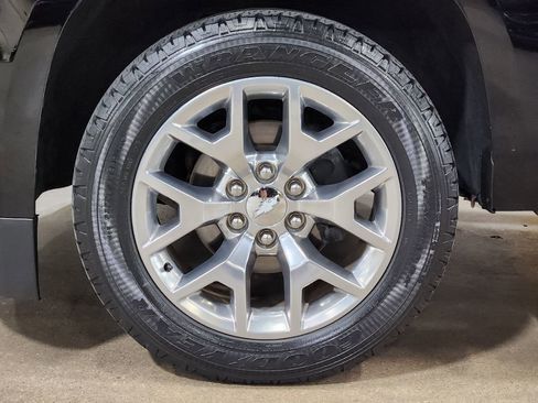 Used 2019 Chevrolet Tahoe LS w/ Enhanced Driver Alert Package RWD image 26