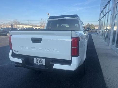 Certified 2024 Toyota Tacoma TRD Sport image 4