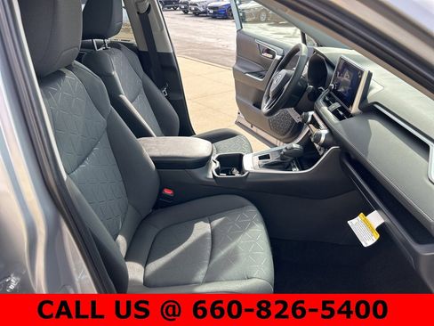 New 2025 Toyota RAV4 XLE image 33