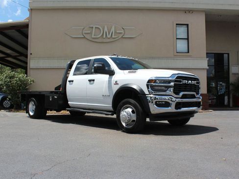 Used 2025 RAM 5500 4x4 Crew Cab image 6