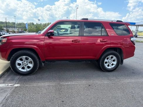 Used 2023 Toyota 4Runner SR5 RWD image 13