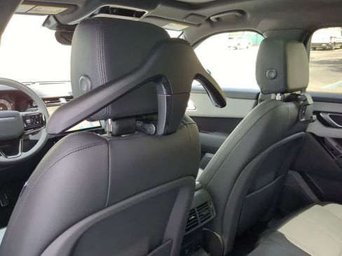 New 2026 Land Rover Range Rover Velar Dynamic SE image 19