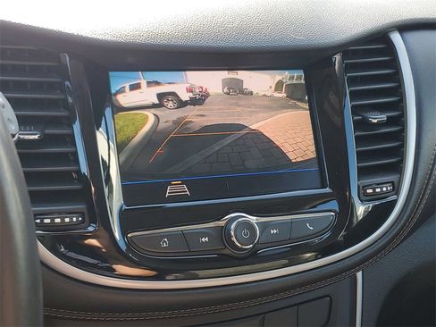 Used 2020 Chevrolet Trax LT w/ Driver Confidence Package image 24