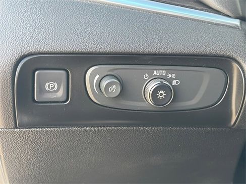 Used 2020 Buick Enclave Avenir w/ Avenir Technology Package image 20