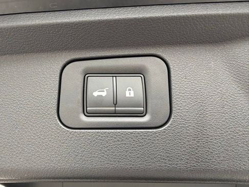 New 2025 Nissan Armada Platinum Reserve image 18