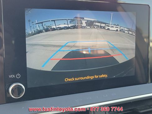 Used 2023 Toyota Prius XLE image 21