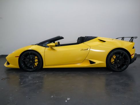 Used 2017 Lamborghini Huracan LP 610-4 AWD/4WD image 7