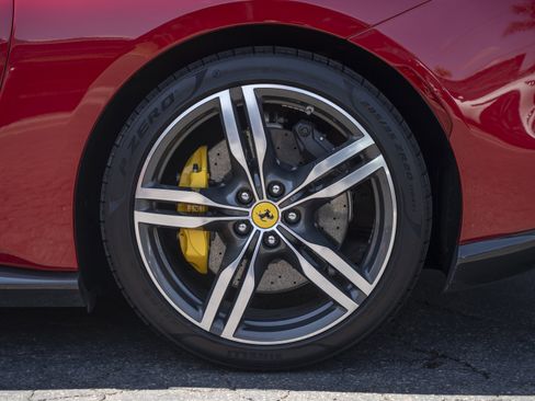 Used 2022 Ferrari Portofino M RWD image 27