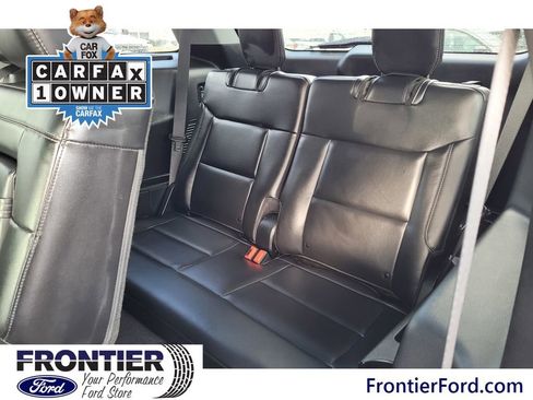 Used 2023 Ford Explorer XLT w/ Equipment Group 202A image 8
