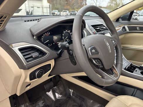 Used 2014 Lincoln MKZ AWD w/ Equipment Group 102A Reserve image 21