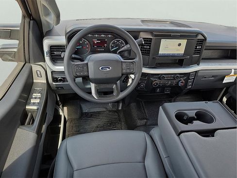 New 2026 Ford F250 XL w/ XL Off-Road Package image 11