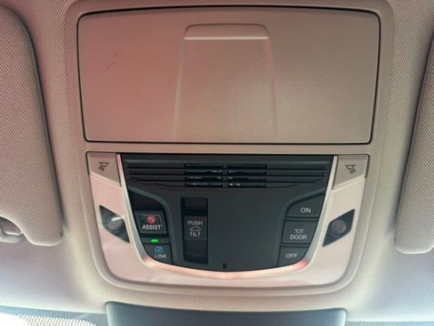 Used 2024 Acura TLX Technology Package image 48