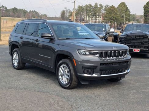 New 2026 Jeep Grand Cherokee L Laredo RWD image 2