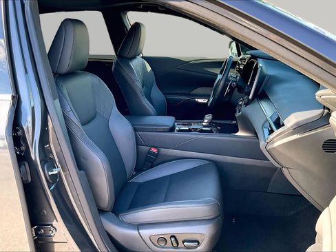 Used 2024 Lexus RX 350 Premium w/ Convenience Package FWD image 8