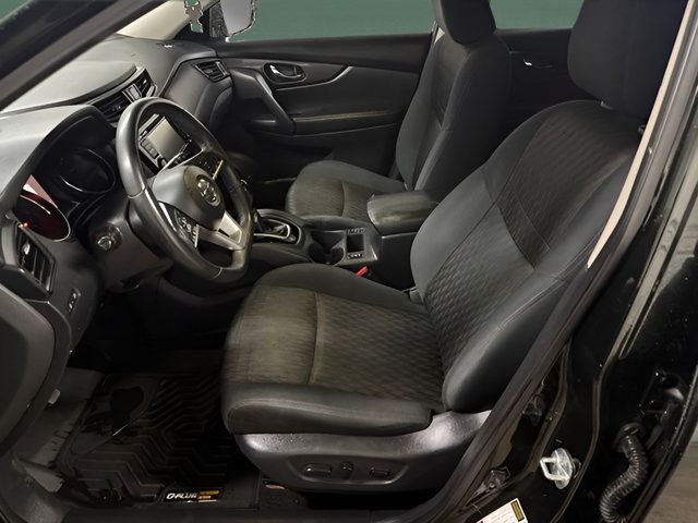 Used 2019 Nissan Rogue SV AWD/4WD image 12