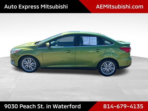 Used 2018 Ford Focus Titanium FWD image 4