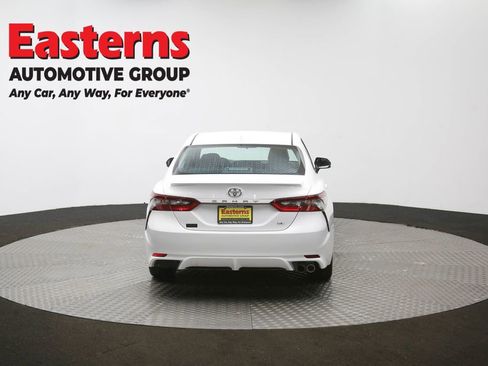 Used 2024 Toyota Camry SE image 39