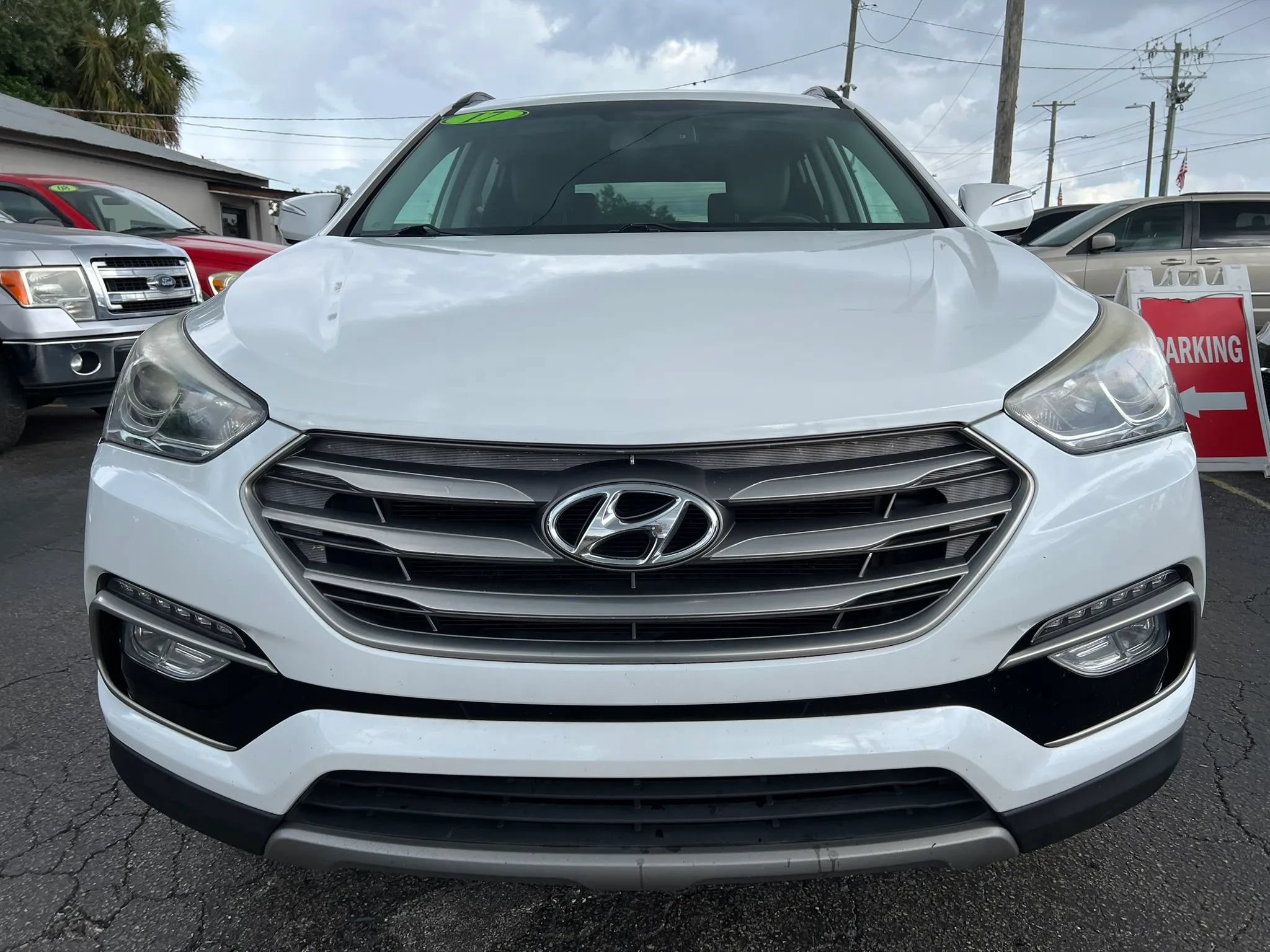 Used 2017 Hyundai Santa Fe Sport FWD image 3