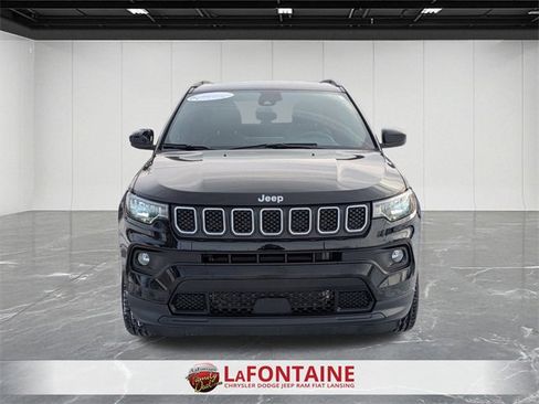 Certified 2023 Jeep Compass Latitude w/ Sun and Sound Group image 8