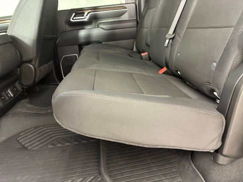 Used 2025 Chevrolet Silverado 2500 LT image 26