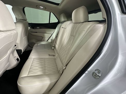 Used 2022 Buick Envision Avenir w/ Technology Package II image 23