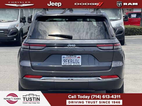 Used 2023 Jeep Grand Cherokee 4WD 4xe image 5